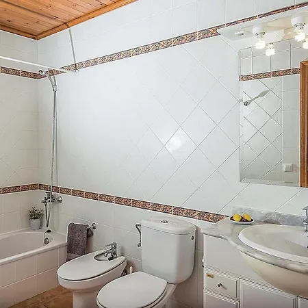Judit Cala Blanca Menorca Villa Cala Blanca (Menorca)